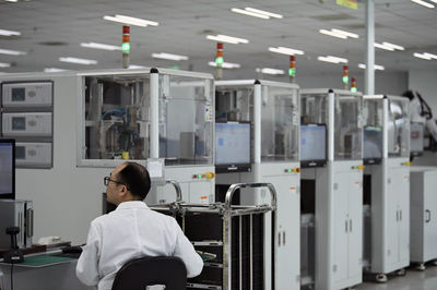 生產(chǎn)一線見聞 制造業(yè)“智改數(shù)轉(zhuǎn)網(wǎng)聯(lián)”的技術(shù)開發(fā)新圖景